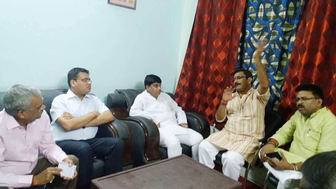 वाराणसी: अंतर्राष्ट्रीय योग दिवस पर 1 लाख से अधिक लोग करेंगे योग, कैदी भी लेंगे भाग