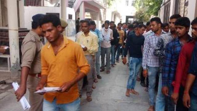 UP पुलिस भर्ती परीक्षा 2018: हाईटेक नकल कराने वाले गैंग के 16 गिरफ्तार