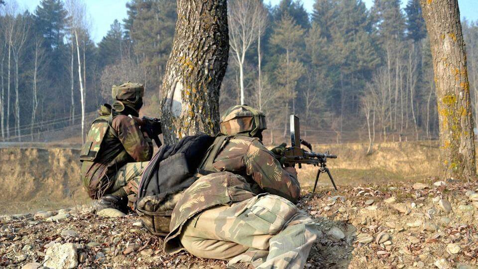 J&K: घुसपैठ की बड़ी कोशिश को नाकाम, सुरक्षाबलों ने 6 आतंकियों को किया ढेर