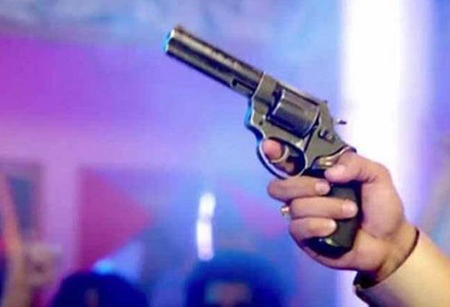 एंट्री न देने पर वाटर पार्क में फायरिंग, 4 गिरफ्तार