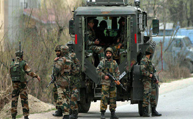 J-K: राज्यपाल शासन के बाद मुठभेड़ में 4 आतंकी ढेर
