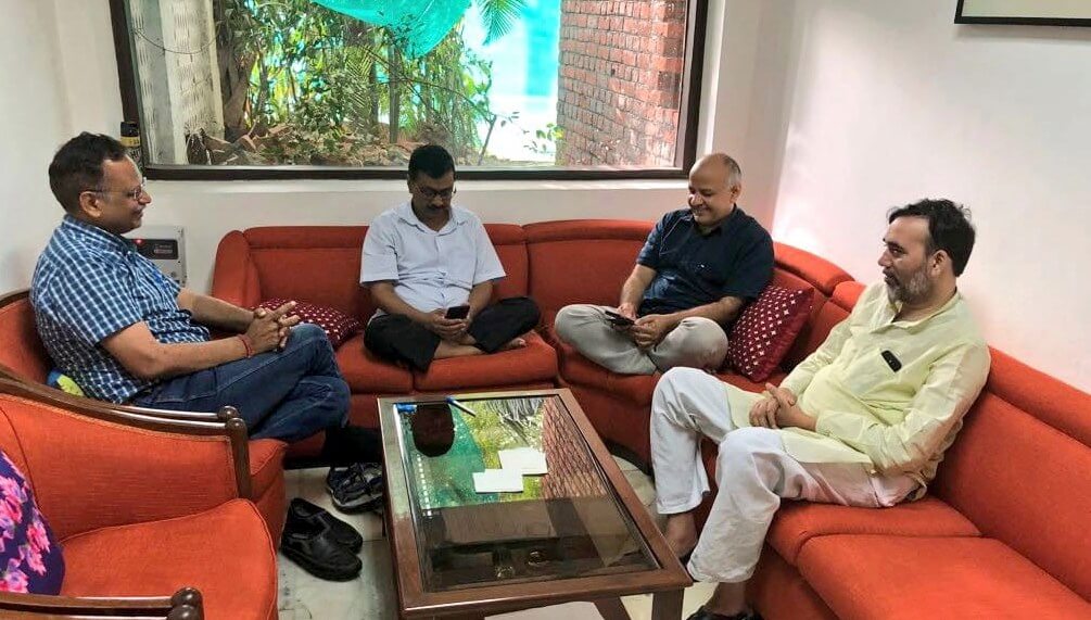 केजरीवाल हड़ताल: किसी के घर-दफ्तर में घुसकर हड़ताल नहीं कर सकते- हाईकोर्ट