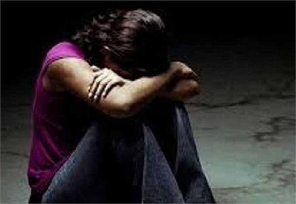 झांसा देकर युवक ने किया रेप, बंधक बनाकर कराई वेश्यावृत्ति