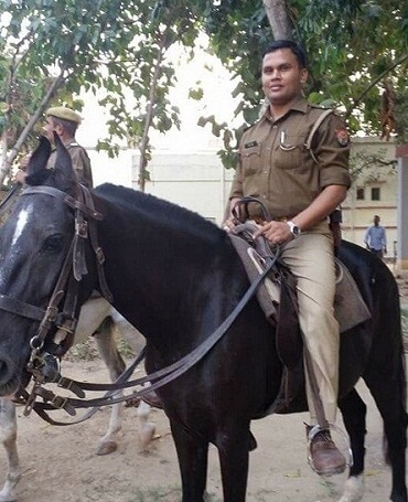 जौनपुर: मंत्री को अपशब्द कहने पर गालीबाज़ थानेदार लाइन हाजिर