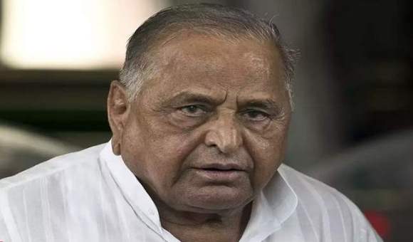 मुलायम सिंह की तबीयत फिर बिगड़ी, अस्पताल में भर्ती, हो सकती है सर्जरी