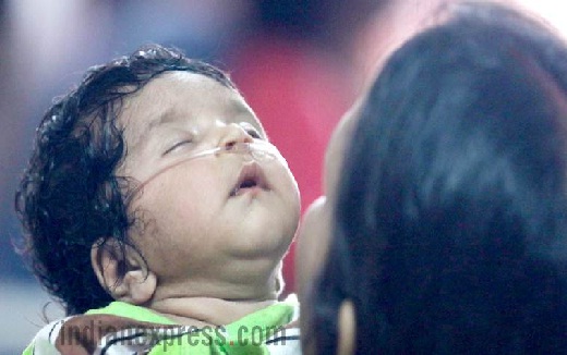 गोरखपुर ऑक्सीजन कांड: डॉ० कफील को क्लीन चिट, जांच रिपोर्ट से सरकार कठघरे में