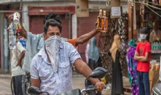 दिल्ली: आज से महंगी होगी शराब, लगा कोरोना टैक्स